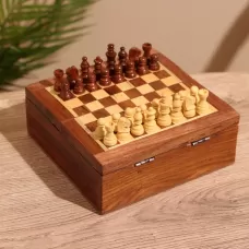 Игра настольная 2 в 1, шахматы, бэкгэммон, 15.5×15.5×5 см, дерево шишам Игра настольная 2 в 1, шахматы, бэкгэммон, 15.5×15.5×5 см, дерево шишам